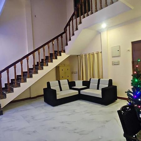 Le Cadillac Bungalow Пондичерри Экстерьер фото