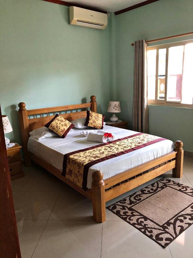 Le Cadillac Bungalow Пондичерри Экстерьер фото