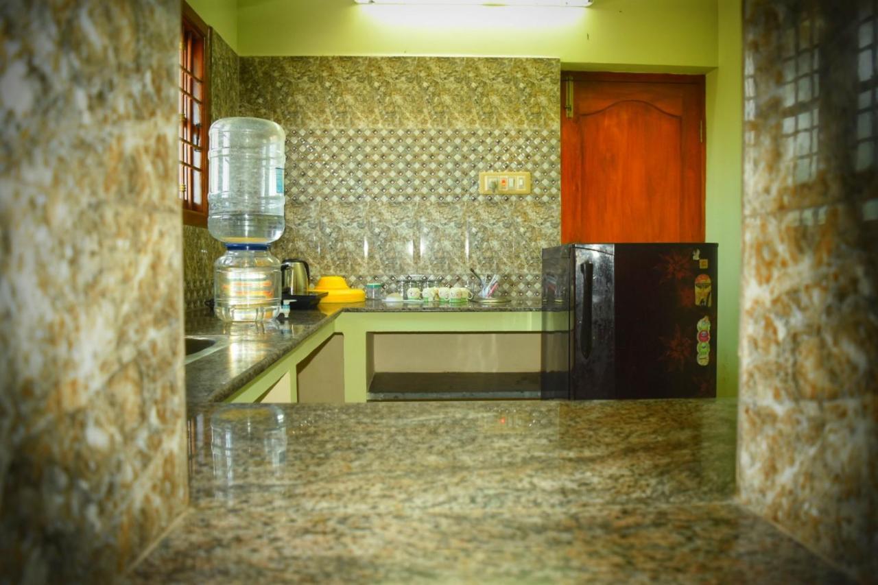 Le Cadillac Bungalow Пондичерри Экстерьер фото